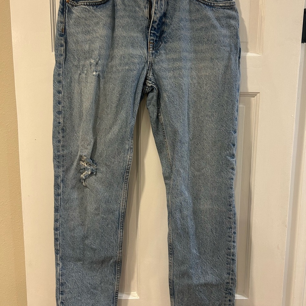 Zara Straight Light Wash Jeans size 8